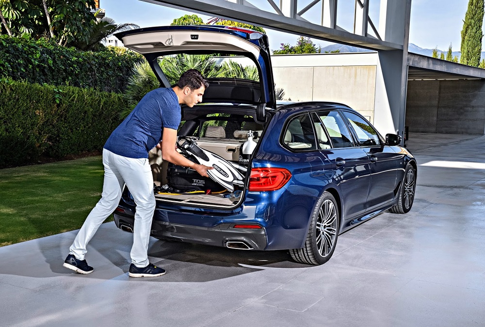 BMW haalt doek van nieuwe 5 Reeks Touring