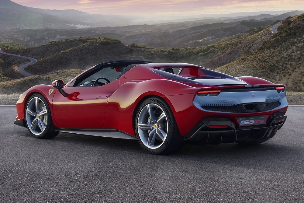 Nieuwe Ferrari 296 GTS 2024