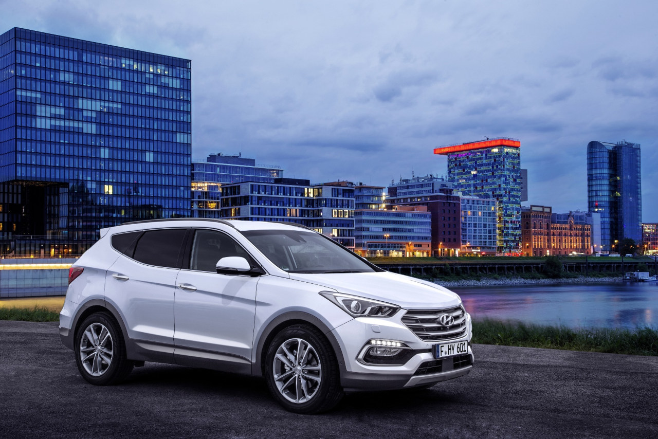 Hyundai Santa Fe licht opgefrist voor 2016