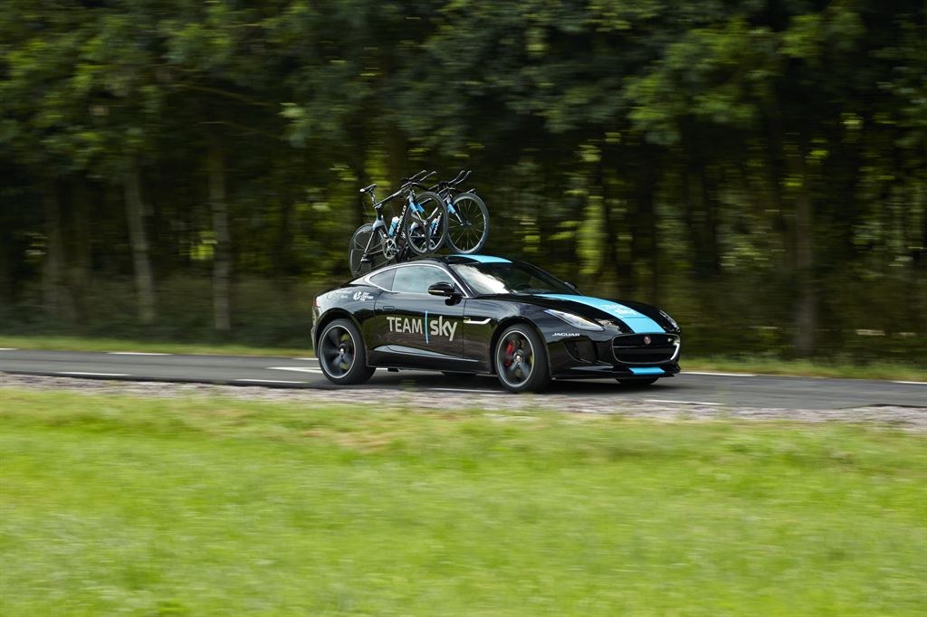 Team Sky met F-Type Concept als volgauto in Tour de France