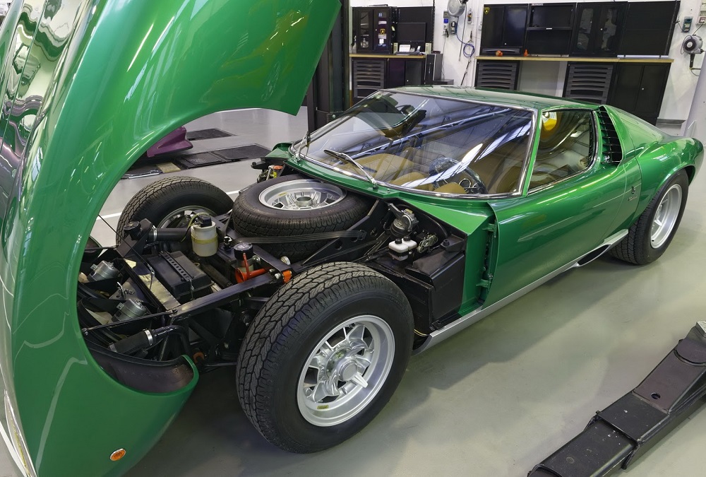 Lamborghini restaureert groene pre-productieversie van Miura SV