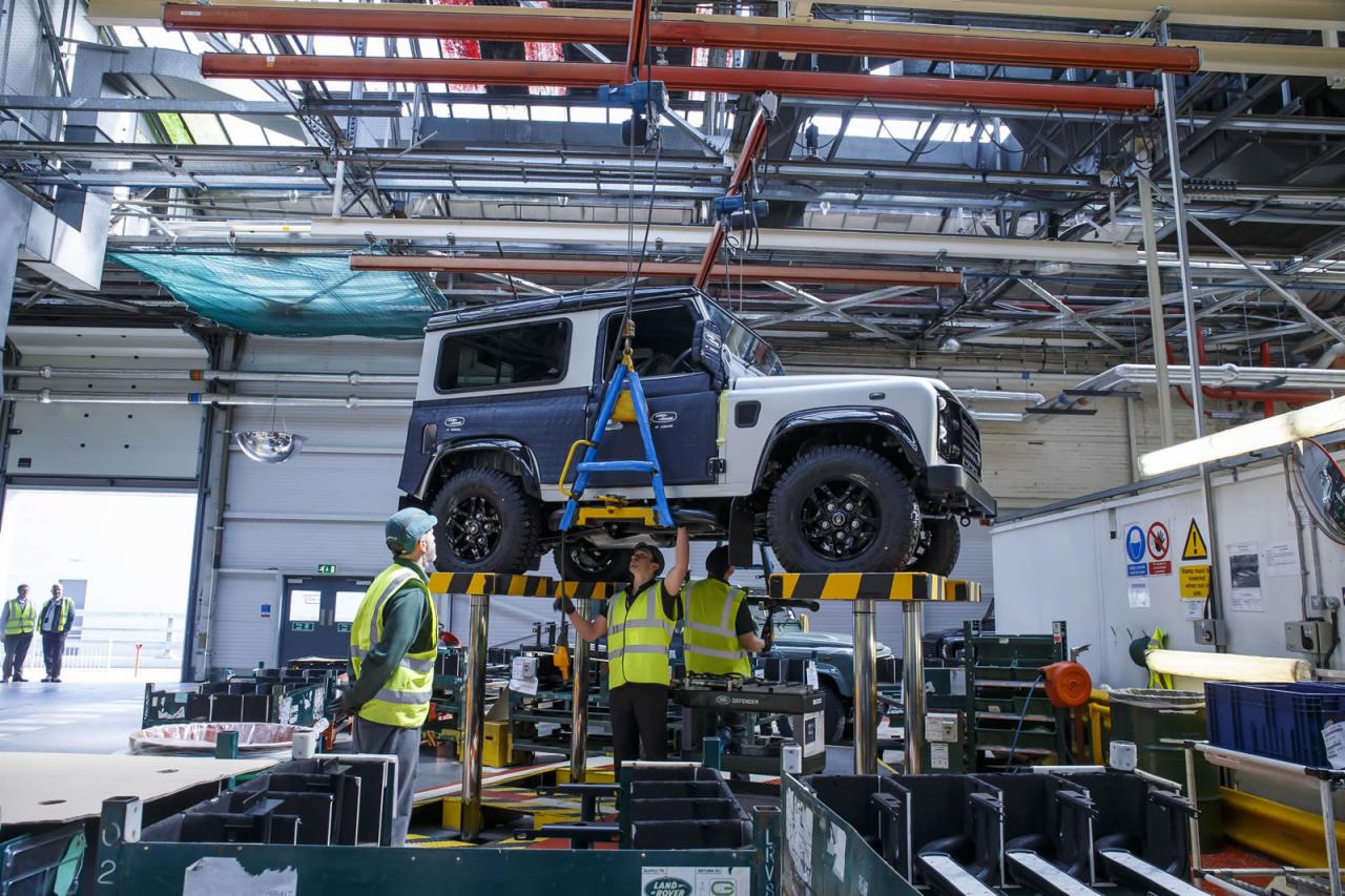 Land Rover bouwt twee miljoenste Defender