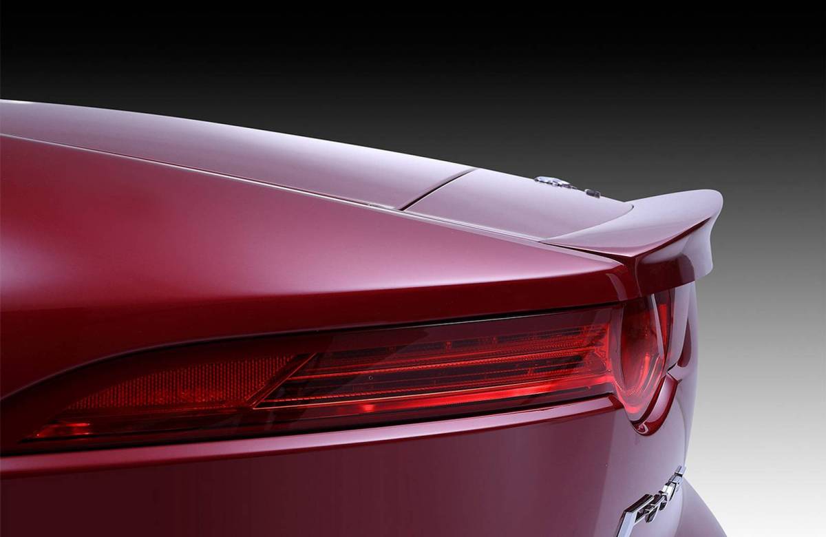 Piecha Design ontfermt zich over een Jaguar F-Type