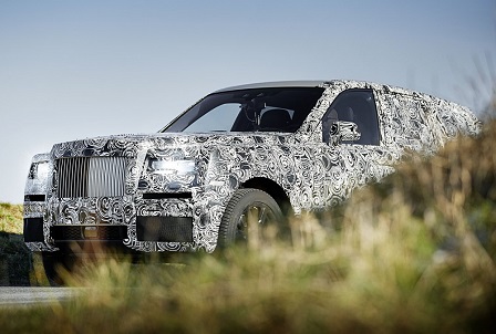 Rolls-Royce toont eerste beelden van toekomstige SUV