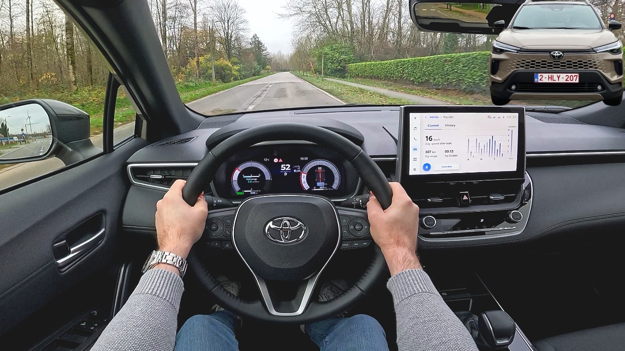 Toyota Corolla Cross 2026: exterieur, interieur & POV testrit