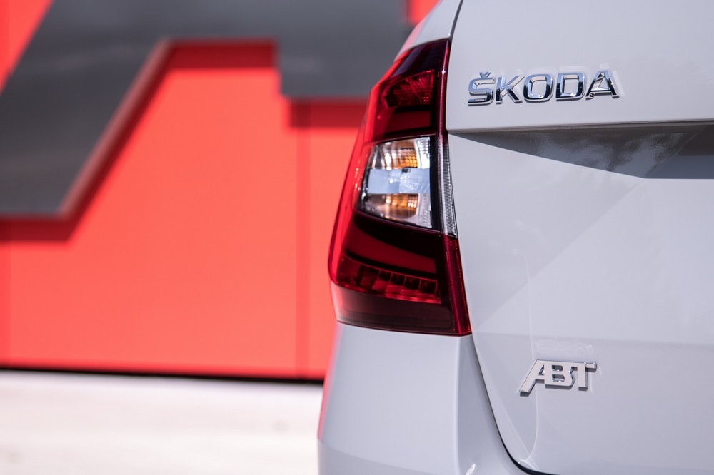 Skoda Octavia RS doorbreekt grens van 300 pk dankzij ABT
