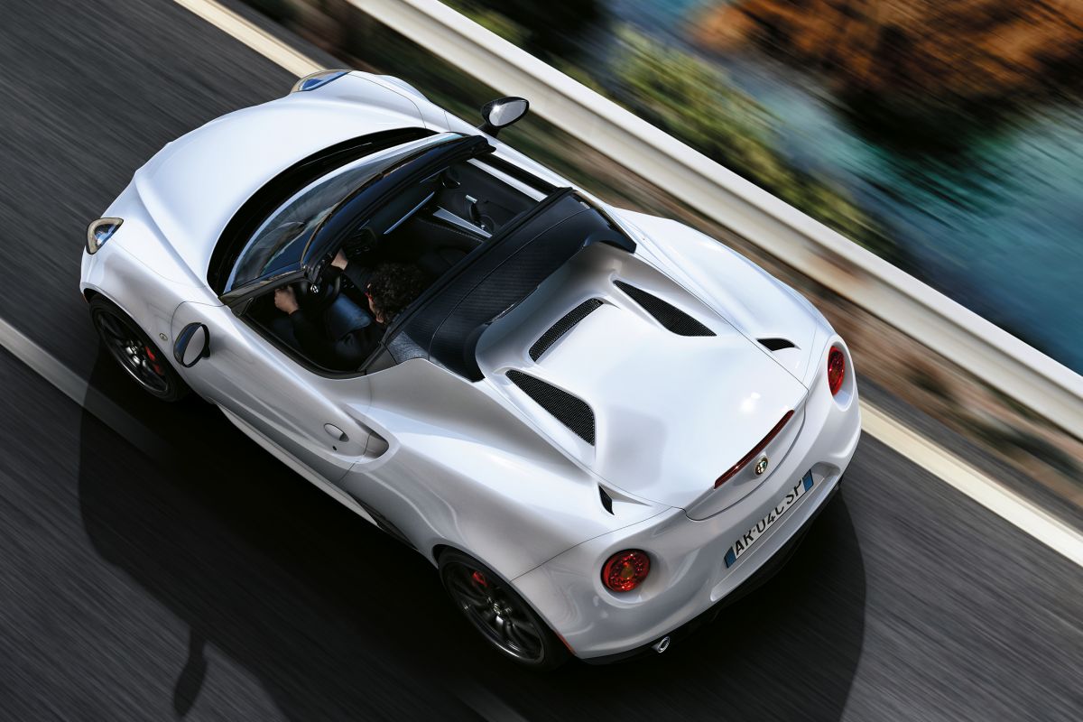 Heerlijke fotospecial van Alfa Romeo 4C Spider