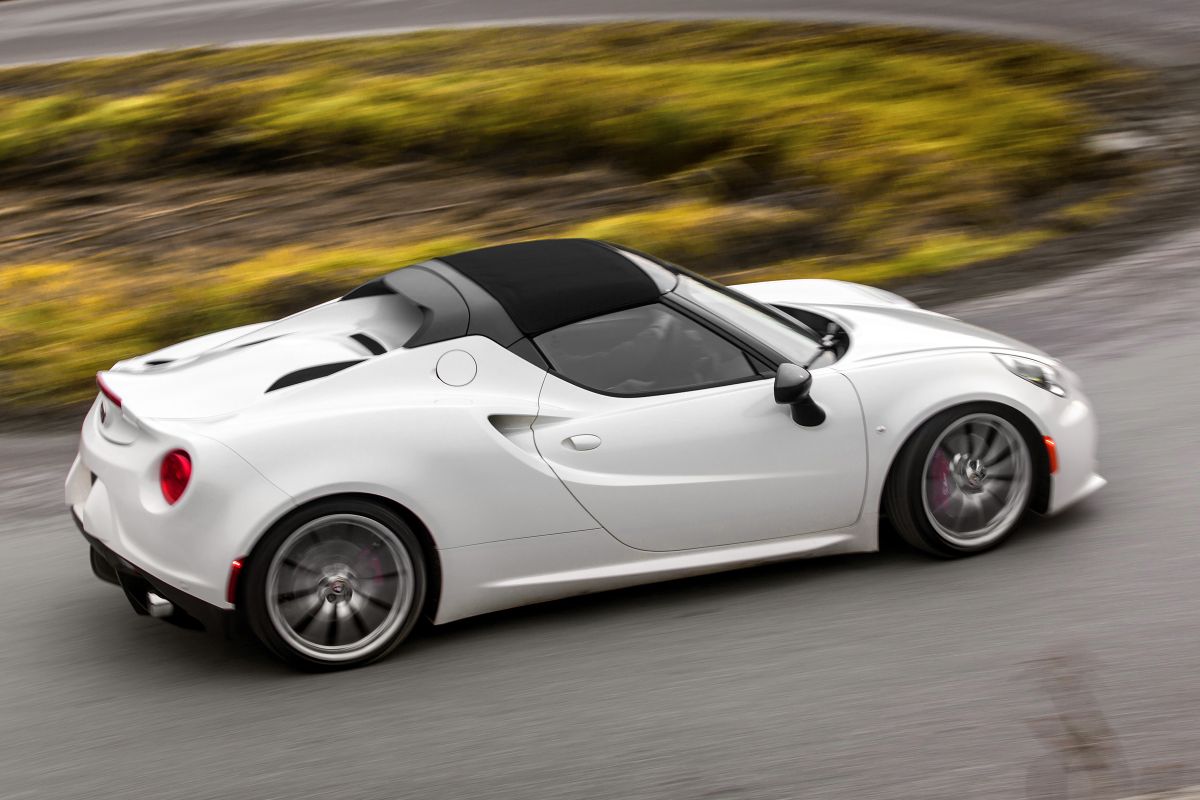 Heerlijke fotospecial van Alfa Romeo 4C Spider