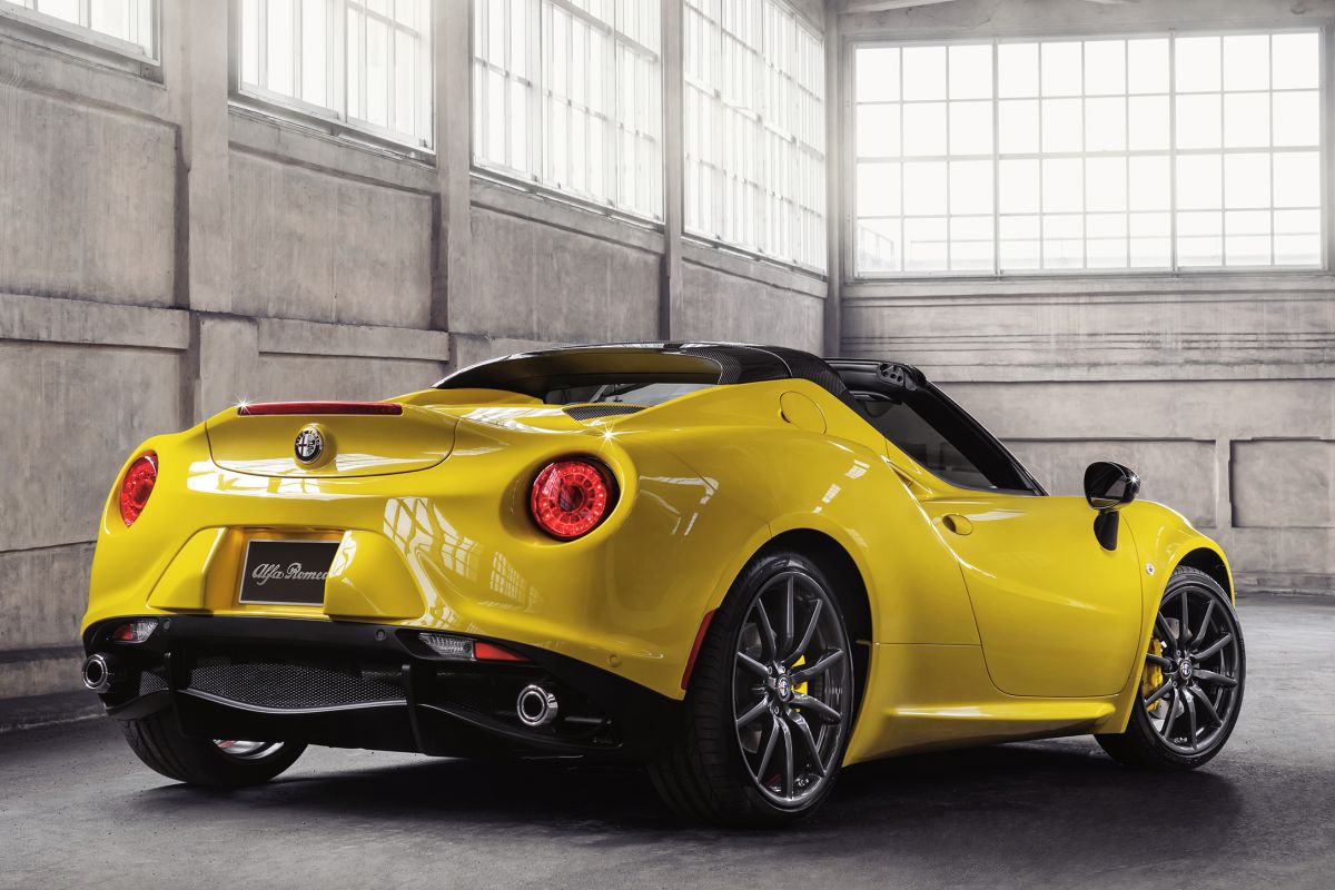 Heerlijke fotospecial van Alfa Romeo 4C Spider