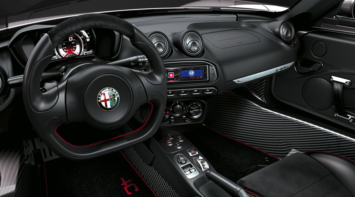 Heerlijke fotospecial van Alfa Romeo 4C Spider