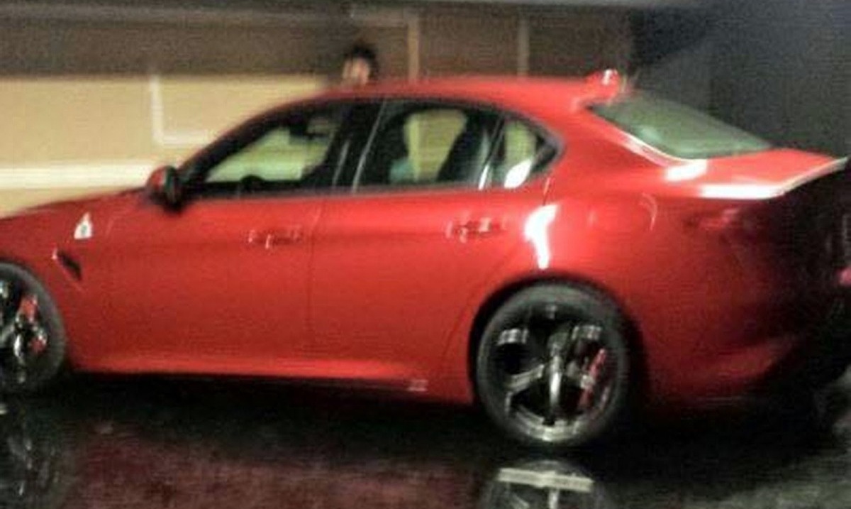Aanschouw de eerste gelekte foto’s van de Alfa Romeo Giulia