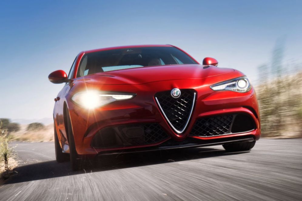 Alfa Romeo geeft nieuwe stapel foto's vrij van Giulia Quadrifoglio Verde