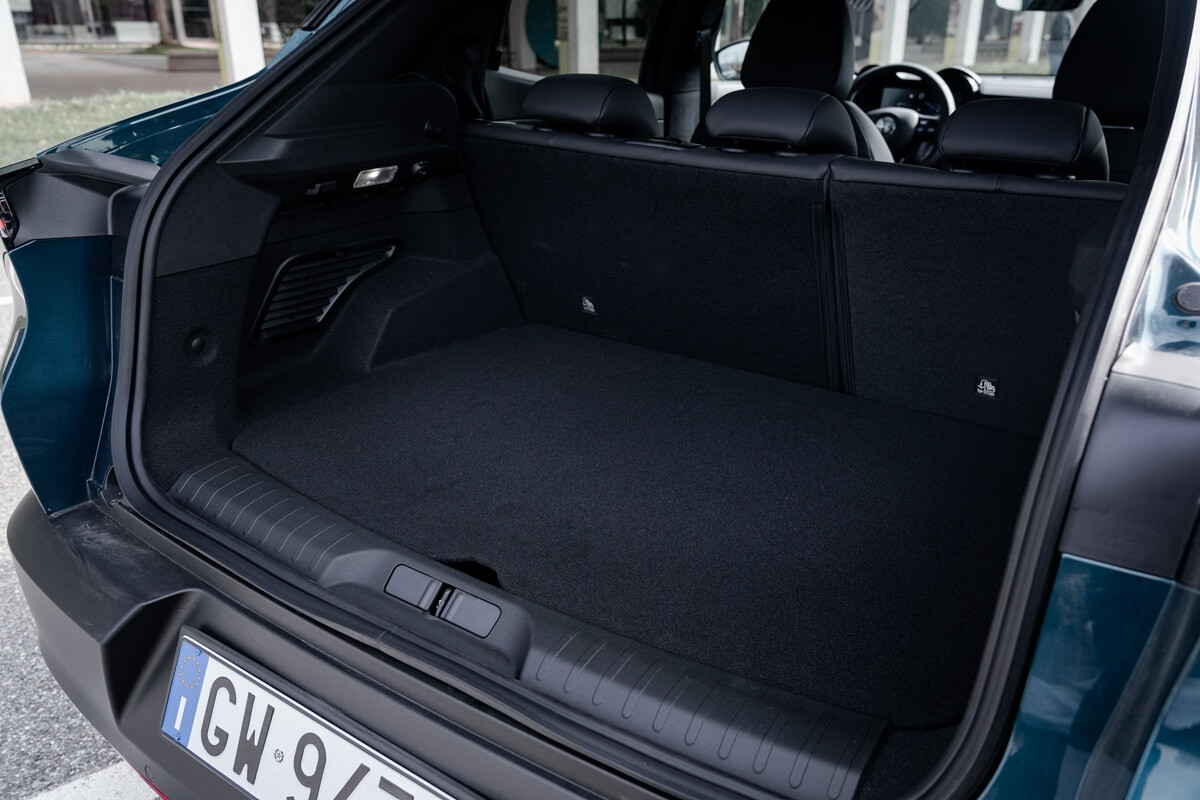 Coffre de l’Alfa Romeo Junior Ibrida
