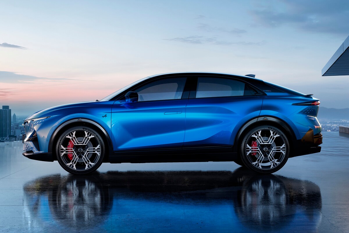 Alpine A390 2025