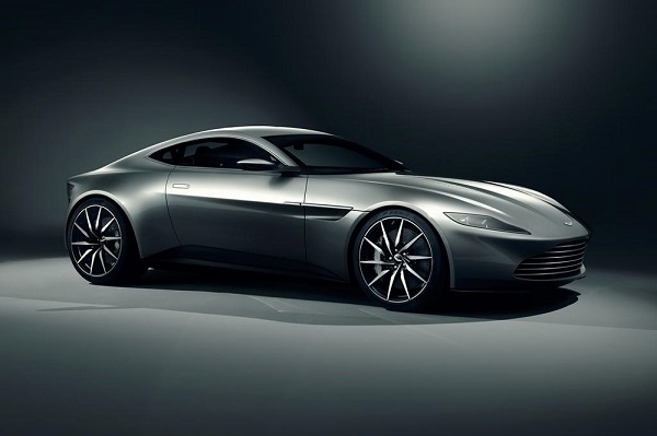 Aston Martin verrast met DB10