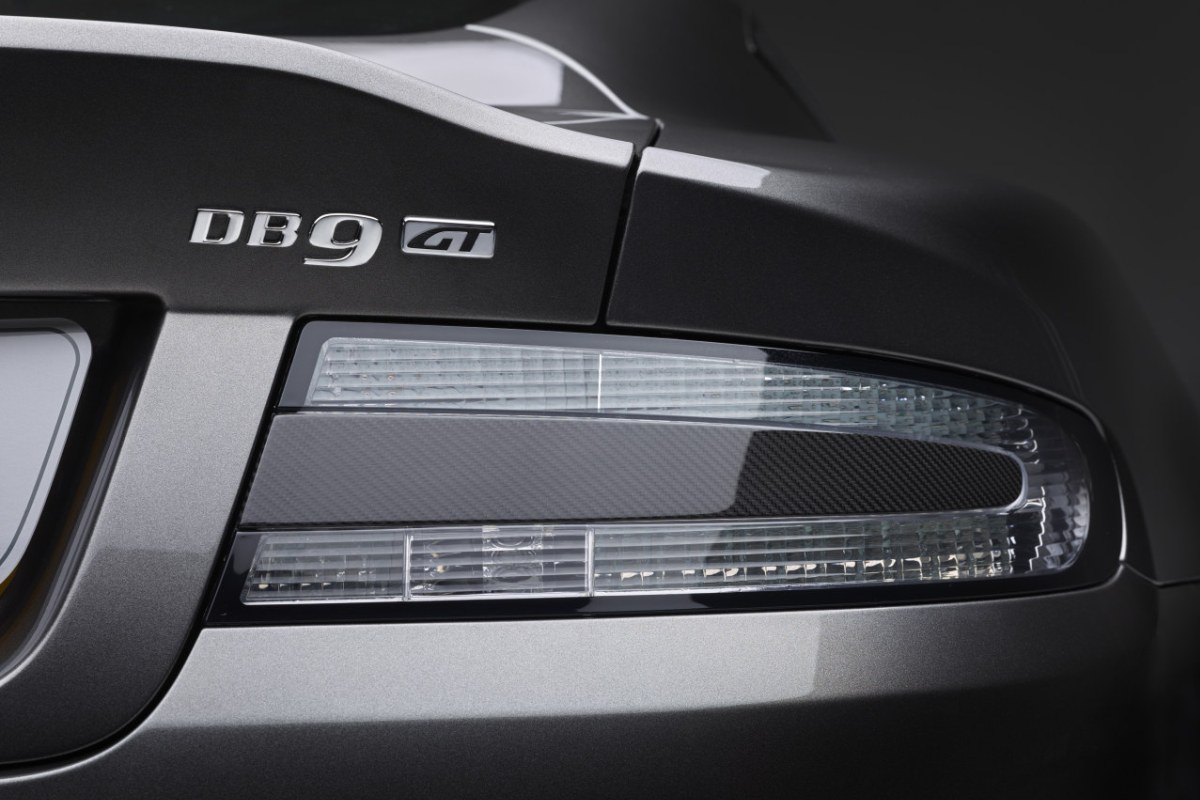 Aston Martin breidt gamma uit met DB9 GT