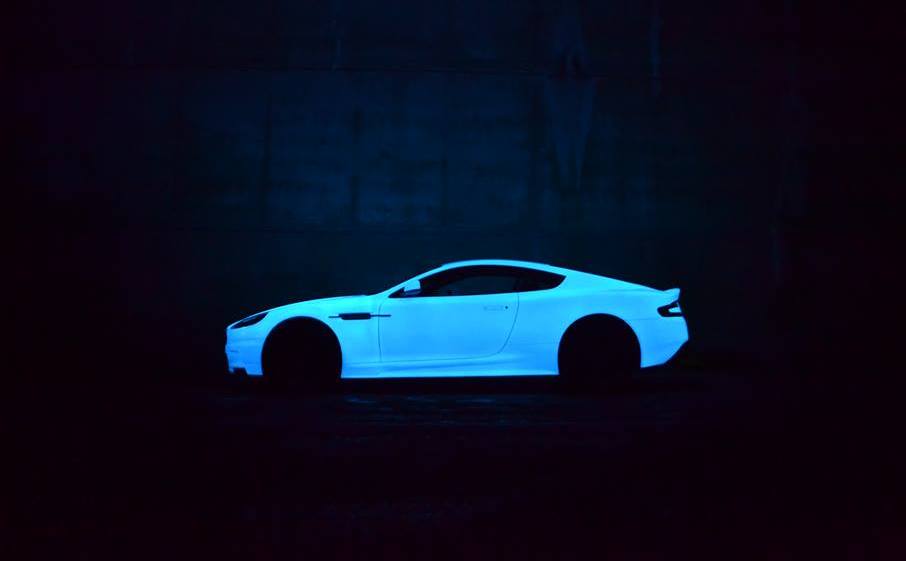 Met deze Aston Martin DBS uit de Gumball 3000 rally val je altijd op