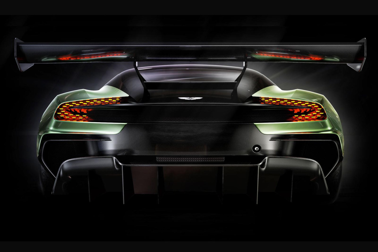 Indrukwekkende Aston Martin Vulcan is officieel