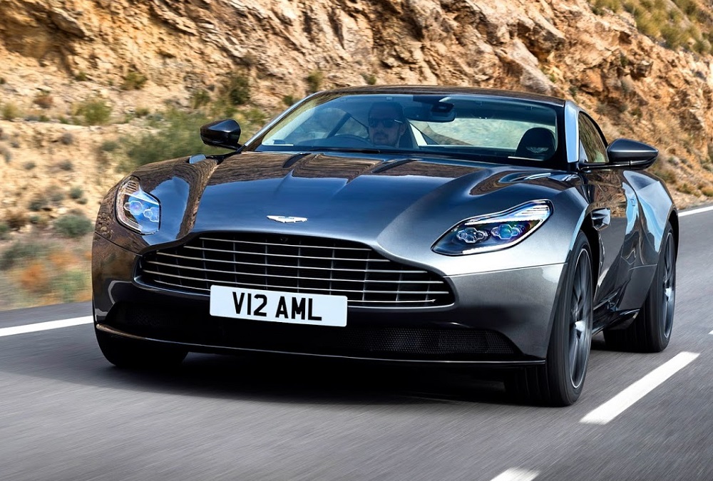 De nieuwe Aston Martin DB11 vanuit alle hoeken bekeken