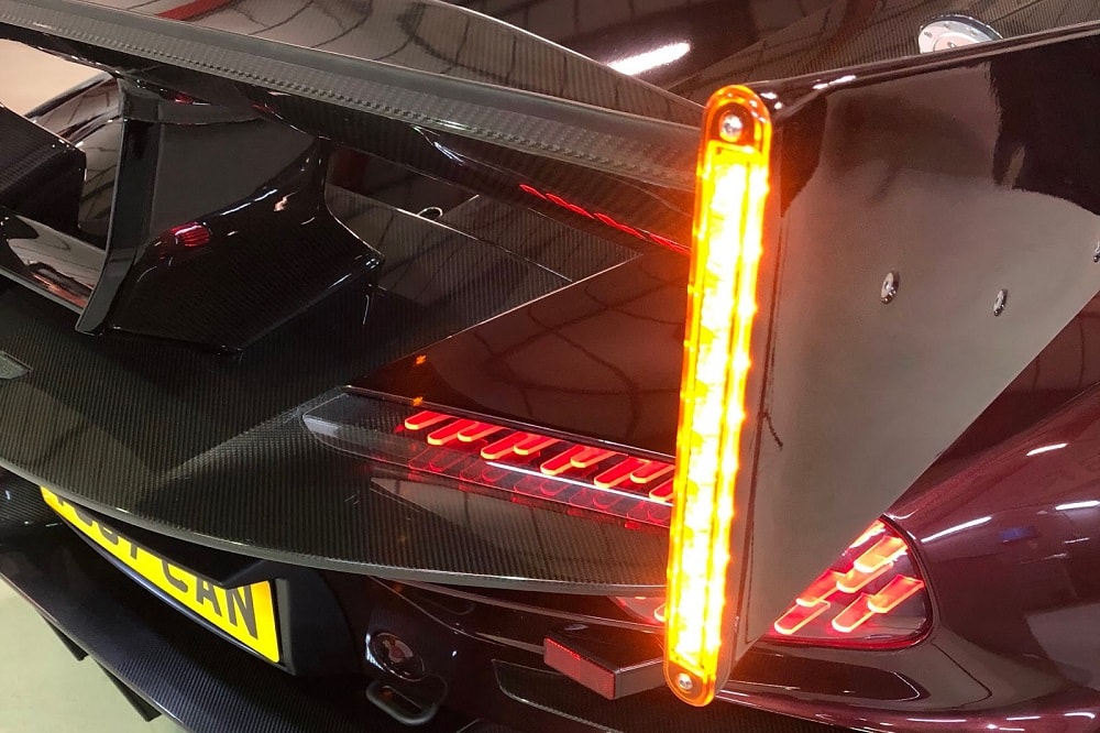 Brits bedrijf bouwt straatlegale Aston Martin Vulcan