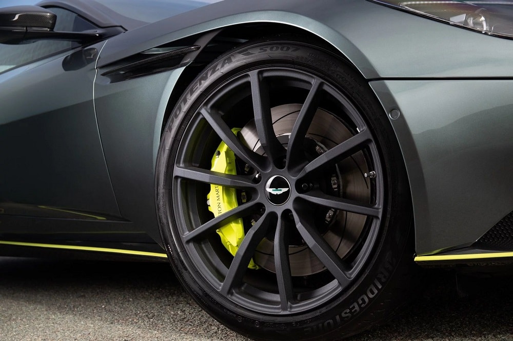 Aston Martin DB11 AMR heeft 639 pk sterke V12