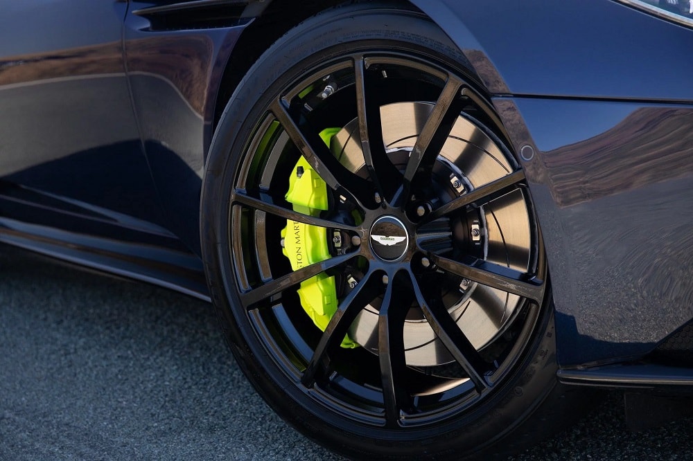 Aston Martin DB11 AMR heeft 639 pk sterke V12