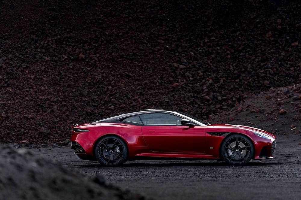 Nieuwe Aston Martin DBS Superleggera volgt Vanquish op