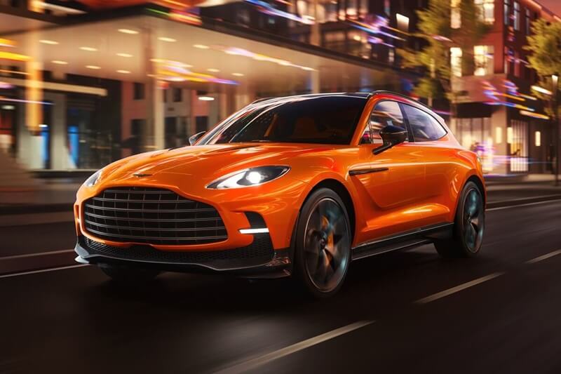 Aston Martin DBX 2025