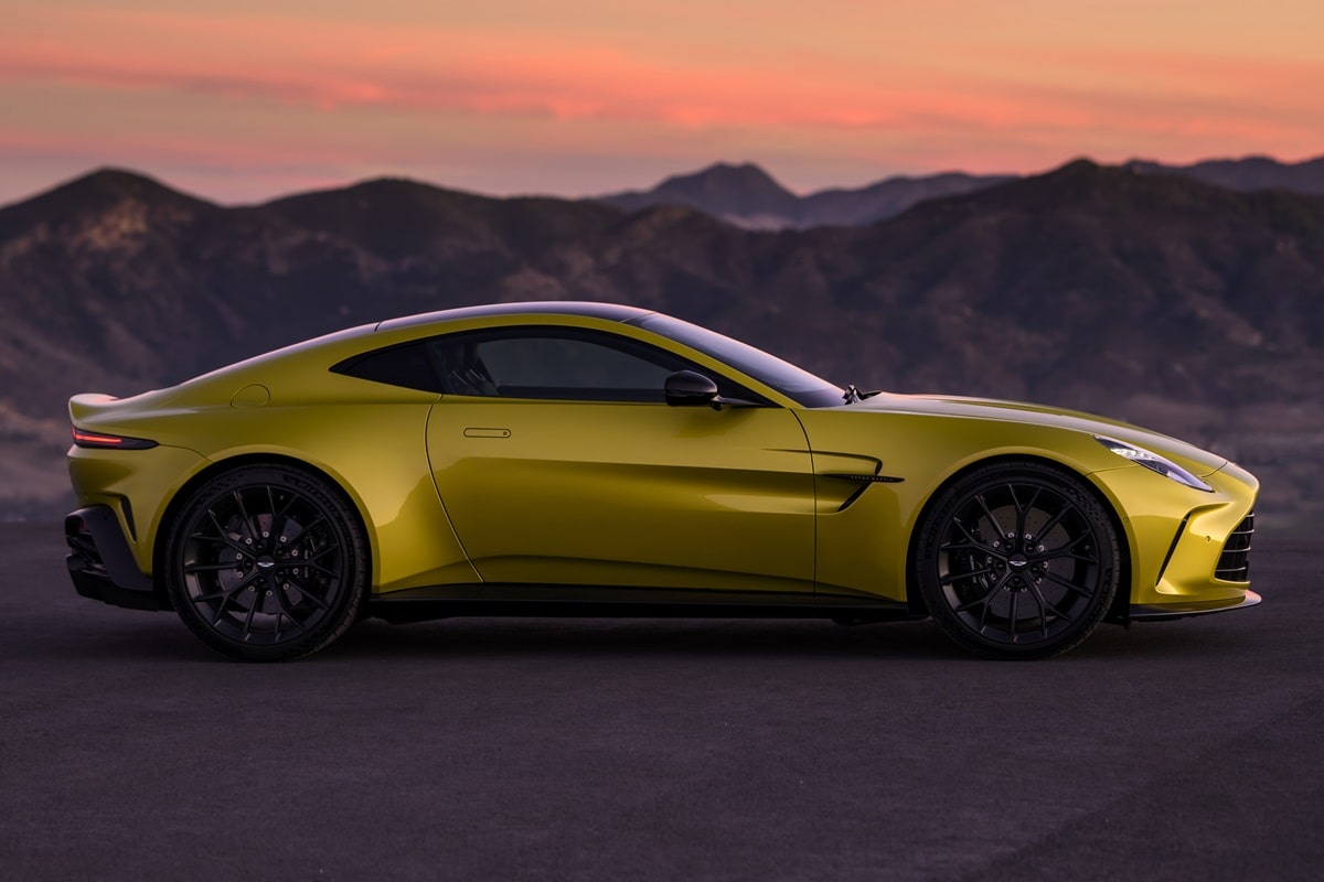 Consumption CO2 emissions Aston Martin Vantage 2024
