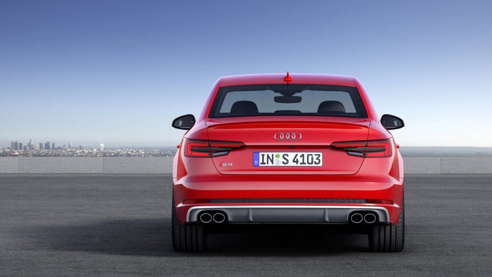 Nieuwe Audi S4 is officieel