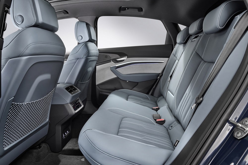 Interieur Audi e-tron Sportback 2024 50 quattro 313 pk automaat AWD