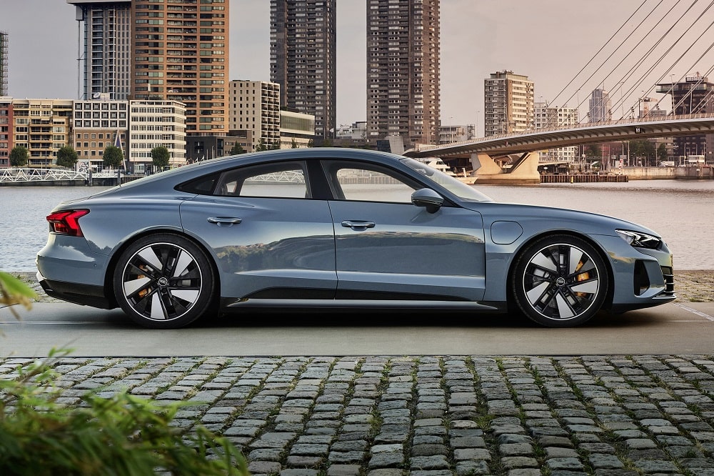 Consumption CO2 emissions Audi e-tron GT 2024