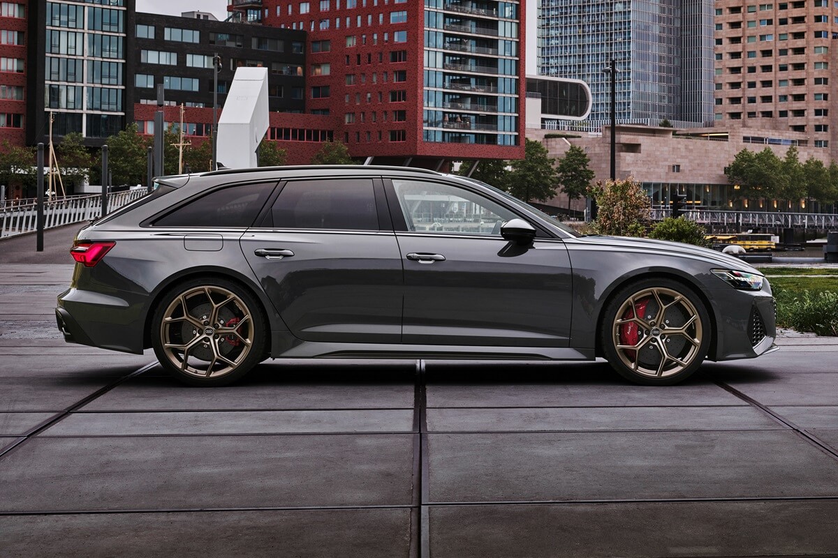 Audi A6 Avant RS 6 performance 630 CV  trazione integrale 2025