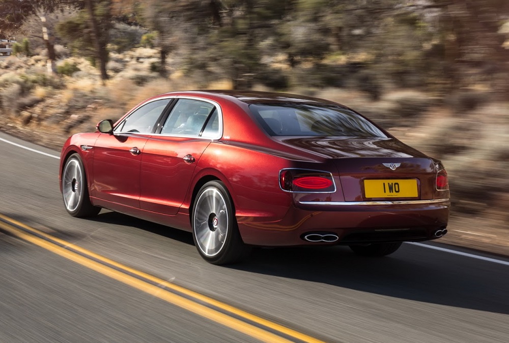 Bentley vult gamma aan met Flying Spur V8 S