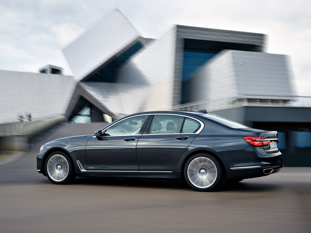 Nieuwe BMW 7 Reeks is officieel