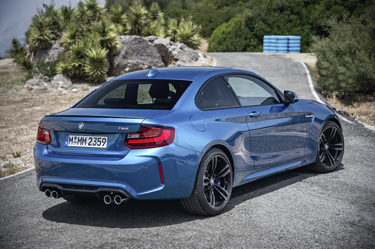 BMW stelt M2 Coupé officieel voor