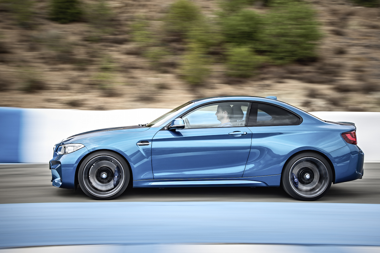 BMW stelt M2 Coupé officieel voor