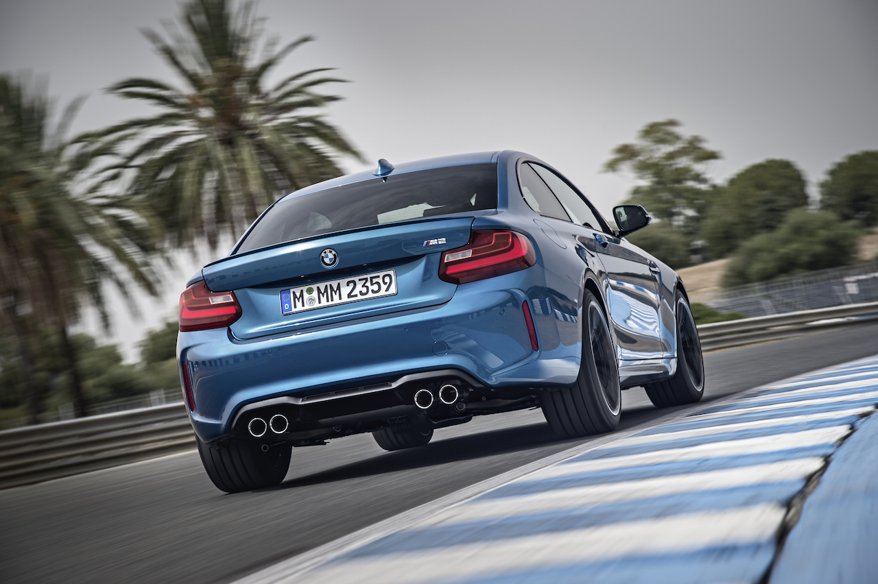 BMW stelt M2 Coupé officieel voor