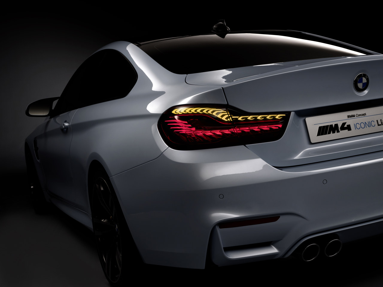 BMW zet in op lasertechnologie met M4 Concept Iconic Lights