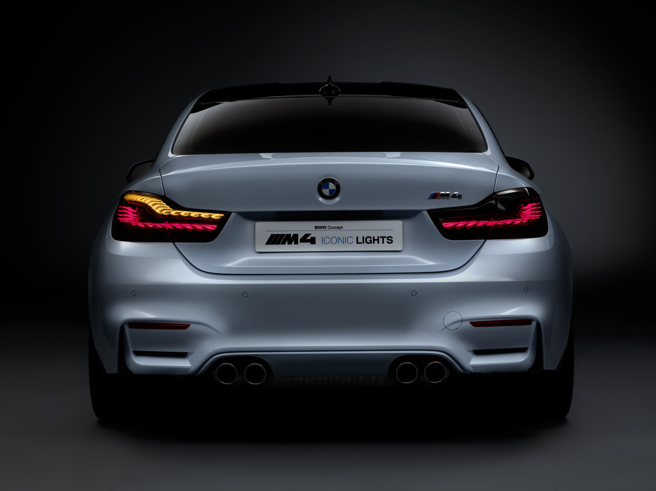 BMW zet in op lasertechnologie met M4 Concept Iconic Lights