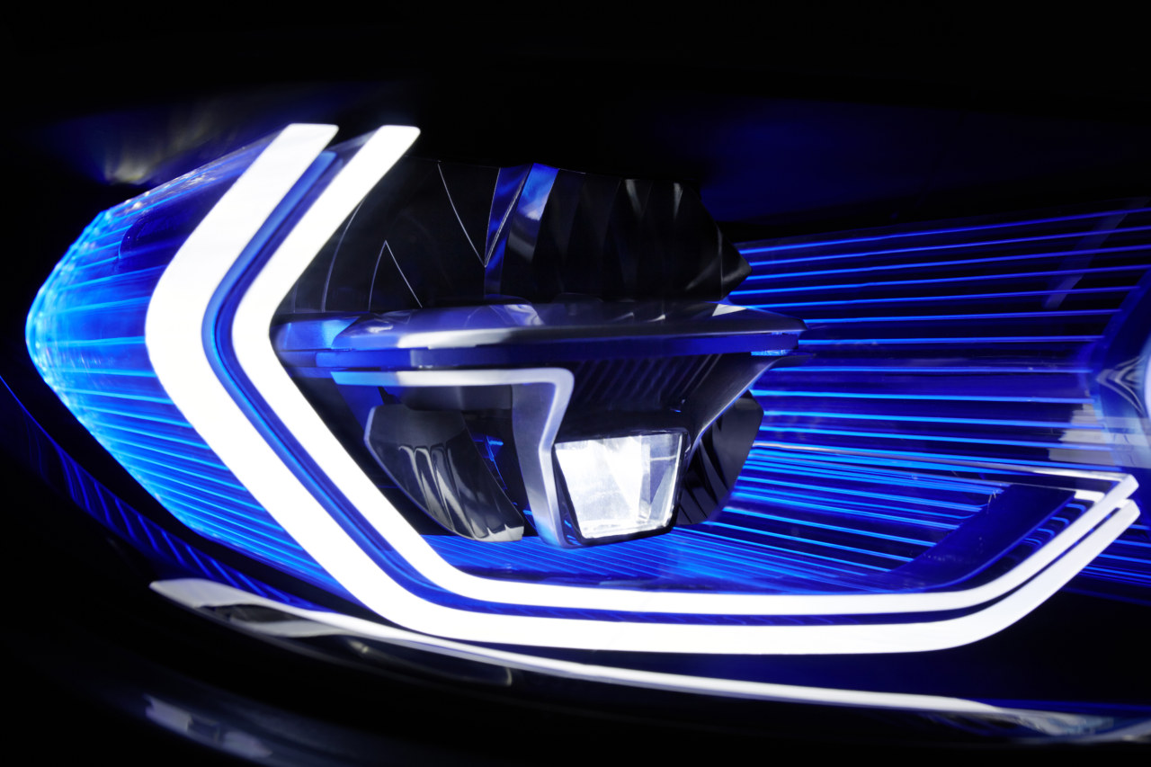 BMW zet in op lasertechnologie met M4 Concept Iconic Lights