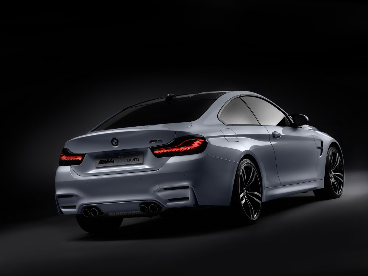 BMW zet in op lasertechnologie met M4 Concept Iconic Lights