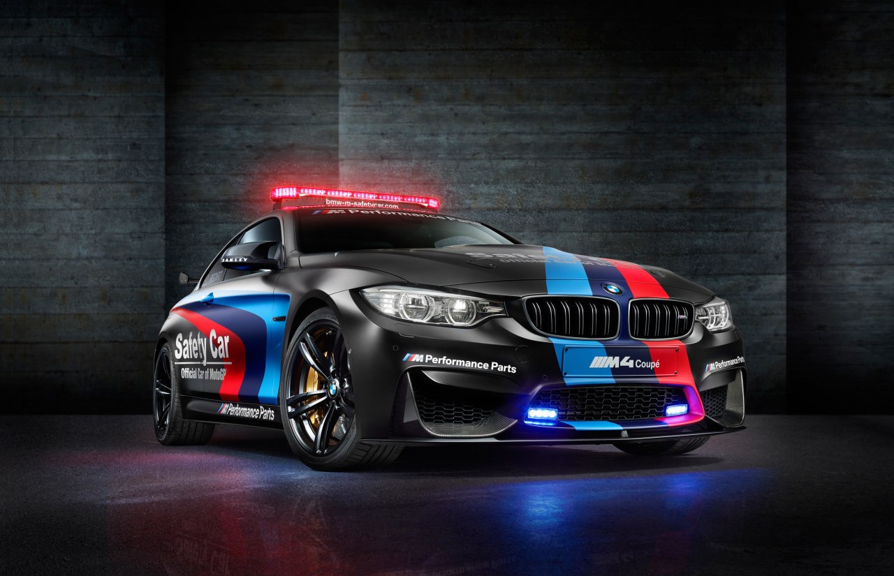 BMW M4 Coupé met waterinjectiesysteem als safety car in MotoGP