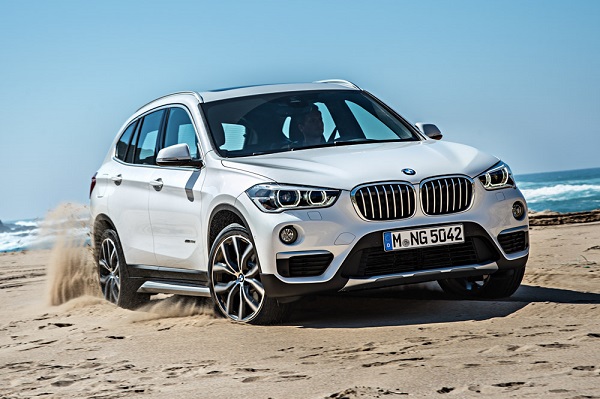 BMW haalt doek van nieuwe X1
