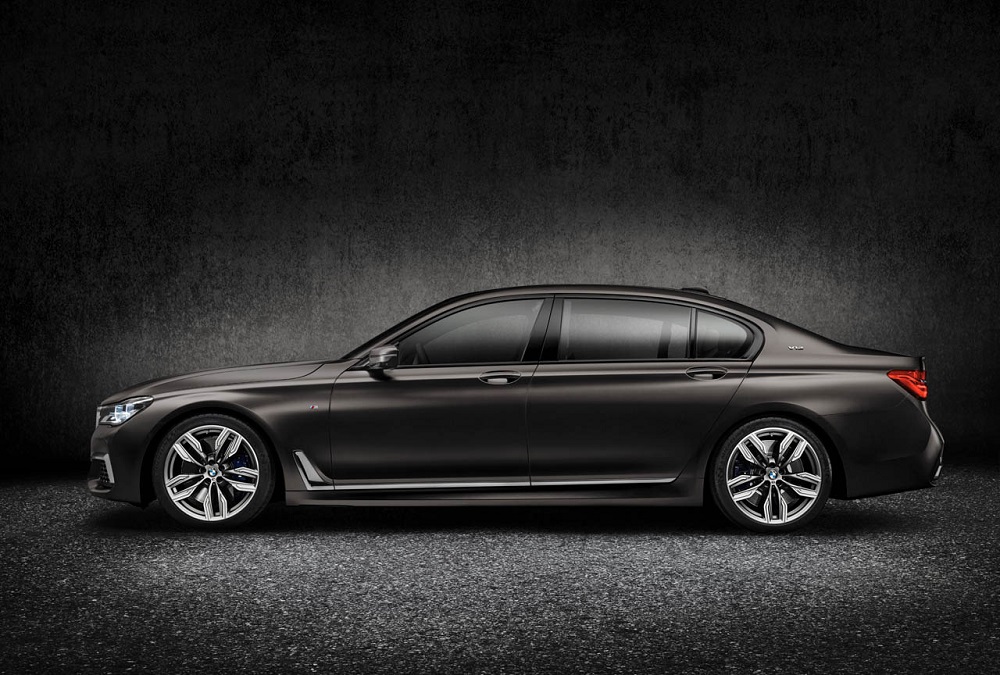 BMW M760Li xDrive: terugkeer van de V12