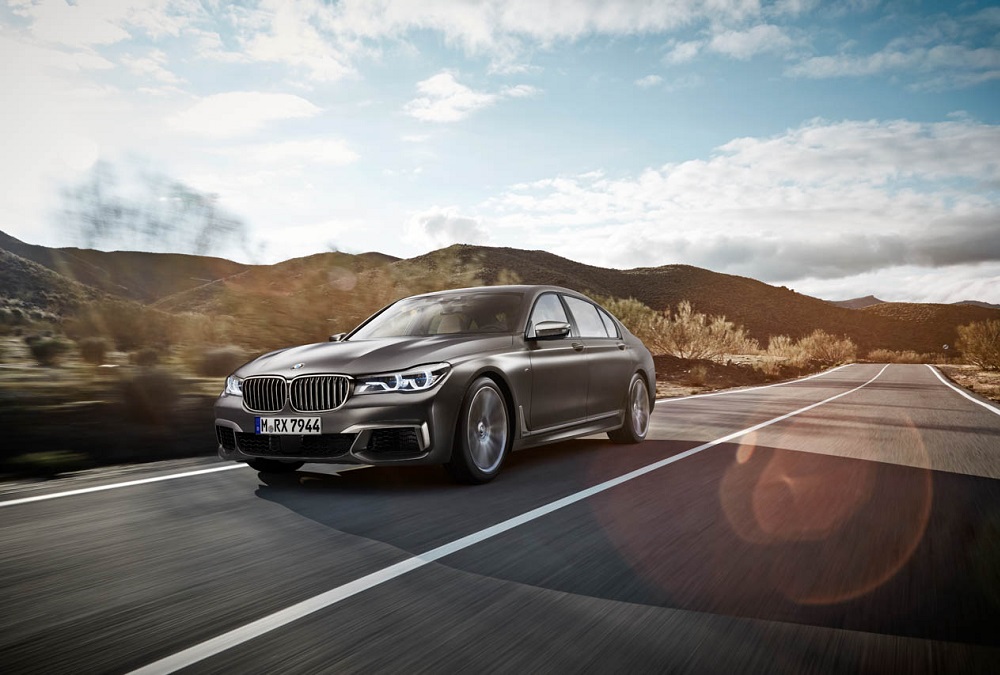 BMW M760Li xDrive: terugkeer van de V12