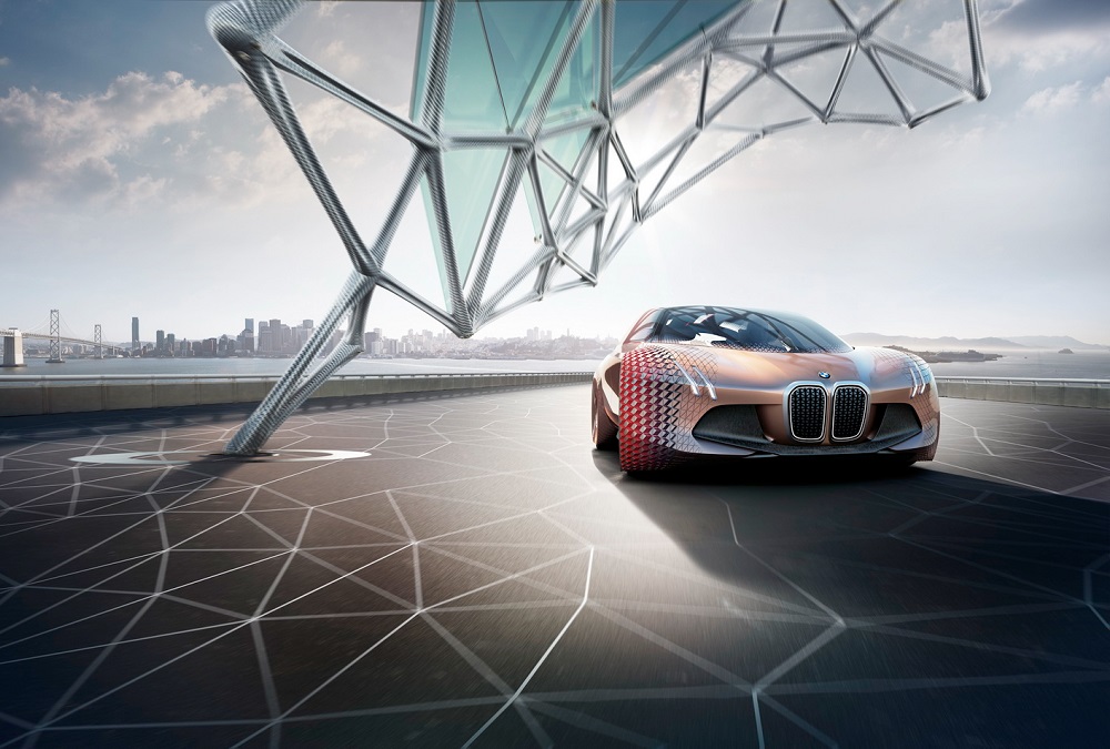 BMW viert honderdjarig bestaan met Vision Next 100 Concept