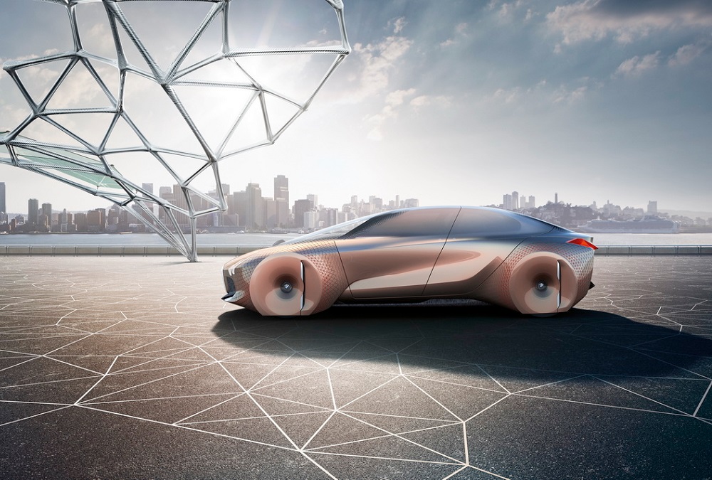 BMW viert honderdjarig bestaan met Vision Next 100 Concept