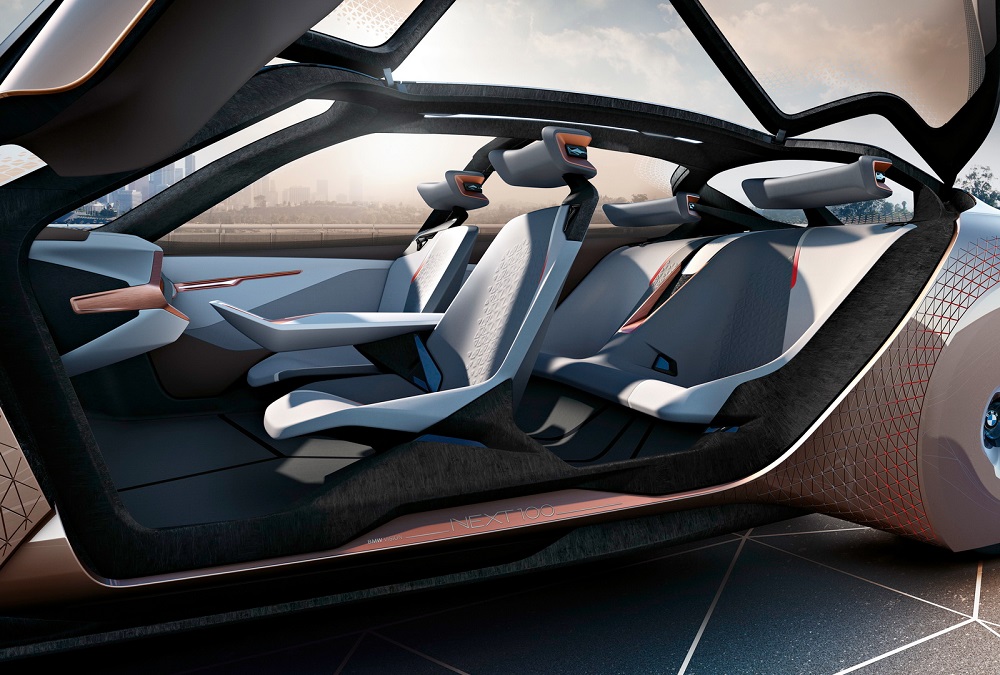 BMW viert honderdjarig bestaan met Vision Next 100 Concept