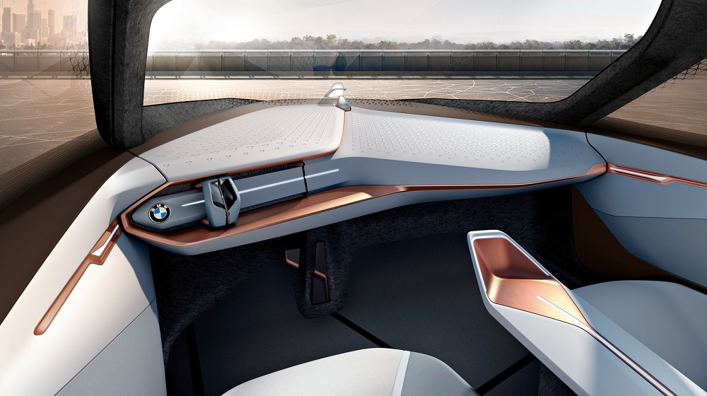BMW viert honderdjarig bestaan met Vision Next 100 Concept
